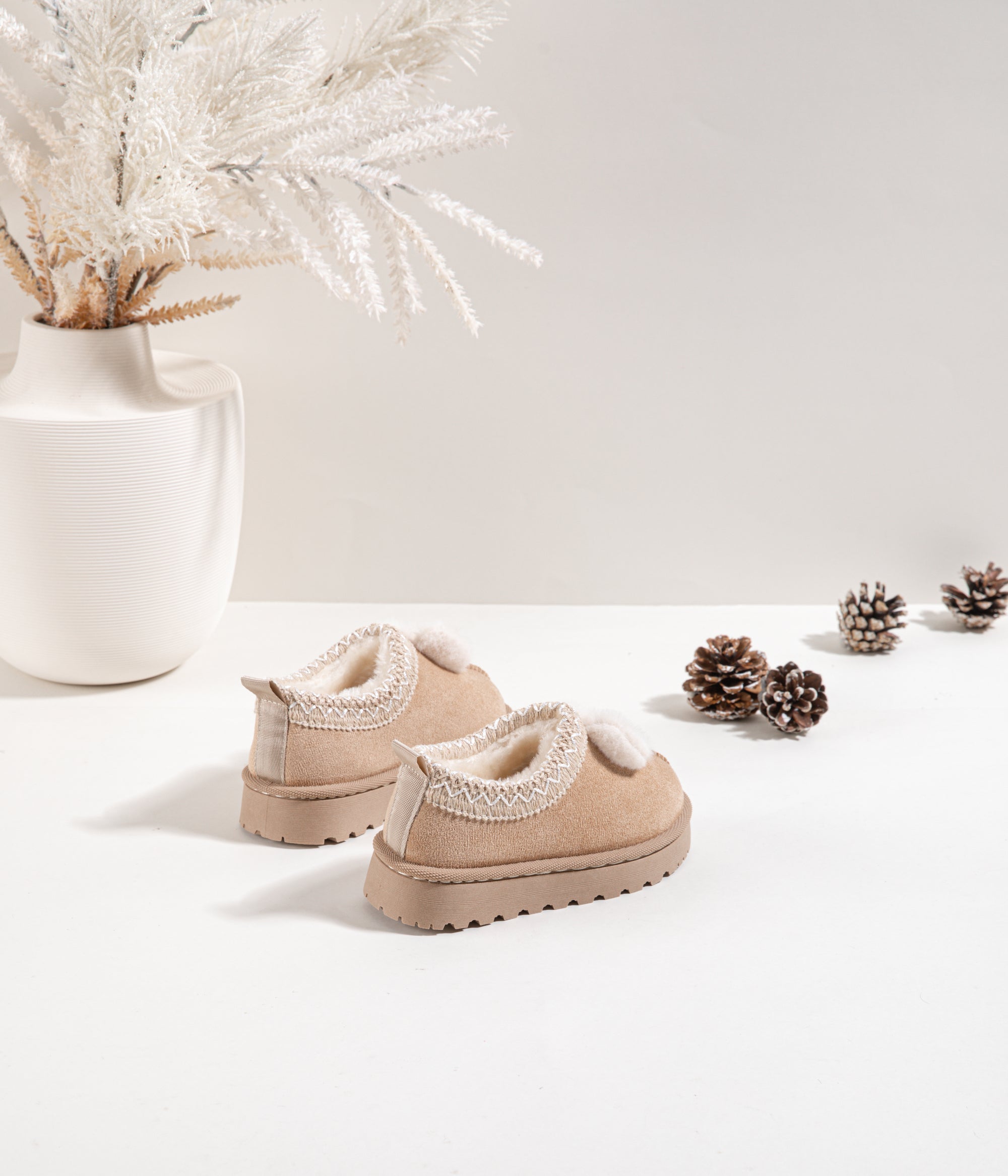 Odette Beige Avec Nœud de Papillon