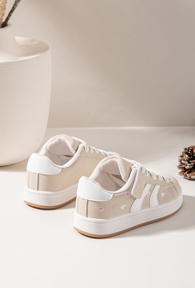 Nao avec cœur Beige