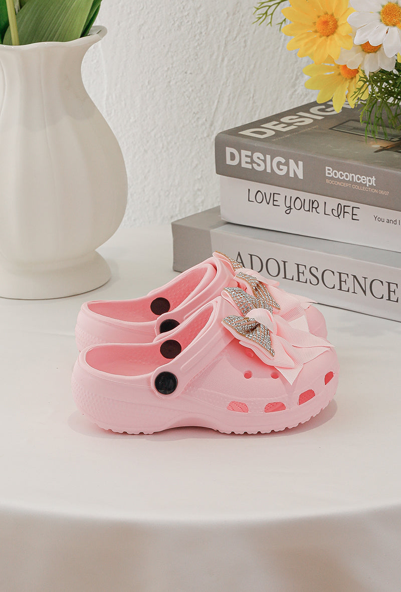 Cici Rose Avec Nœud De Papillon