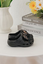 Cici Léopard Avec Nœud De Papillon