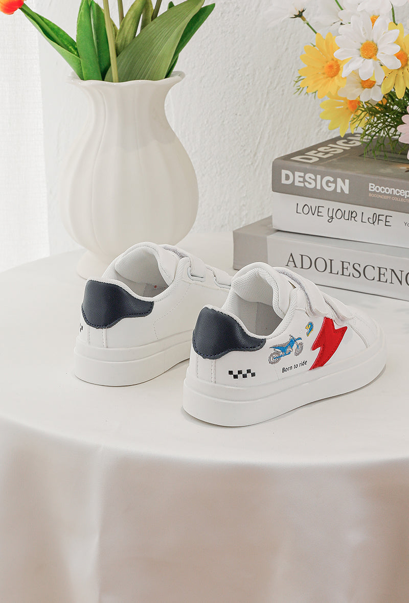 Mimi Rouge Avec Moto