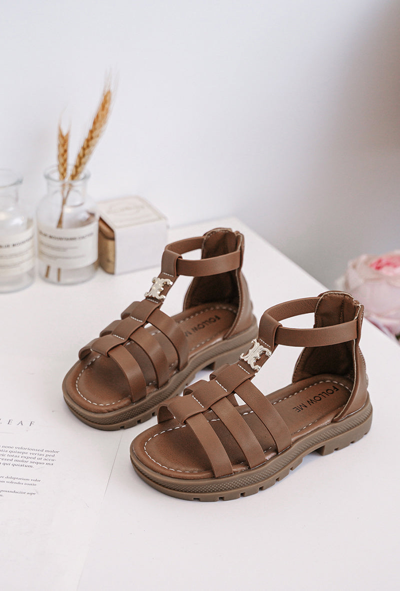 Akiko Camel