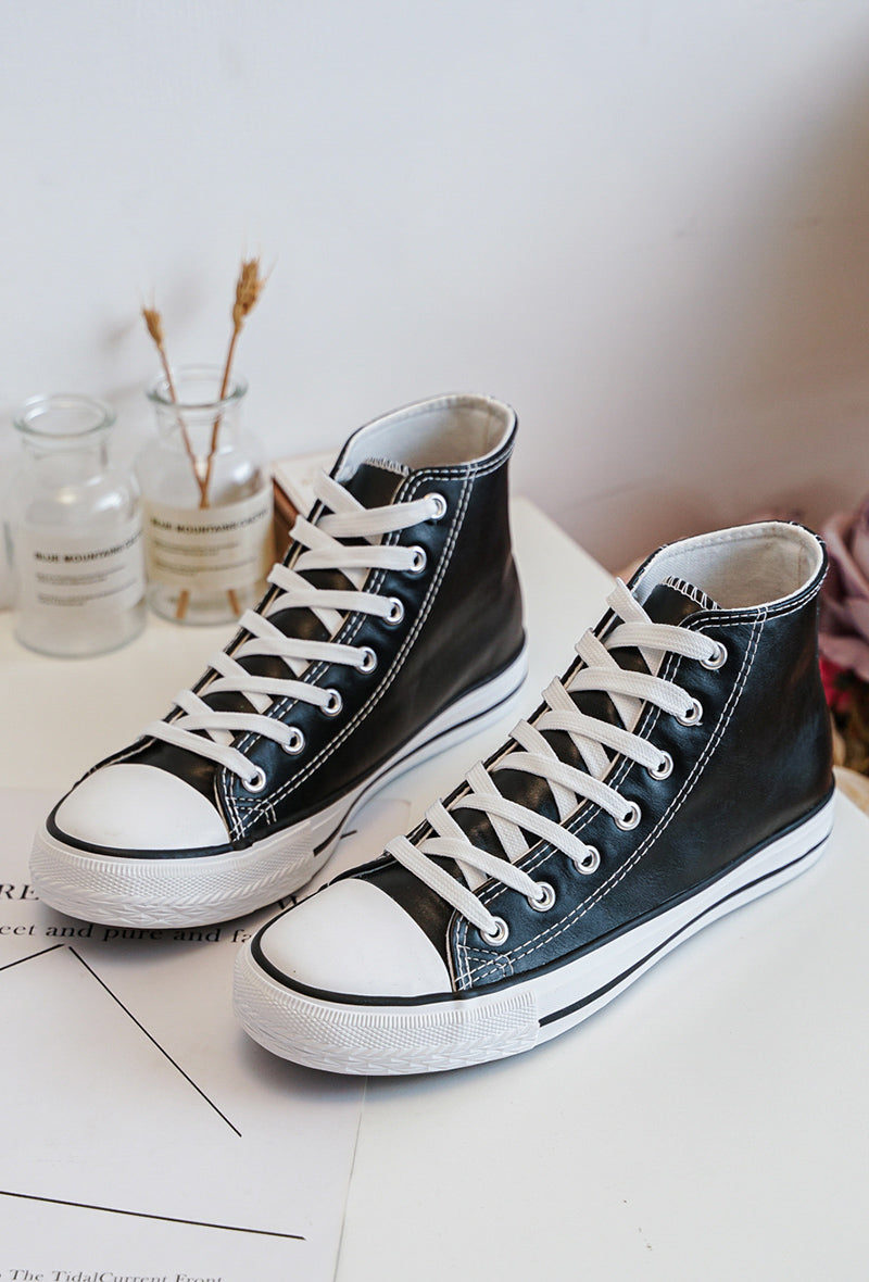 Sneaker noir classique