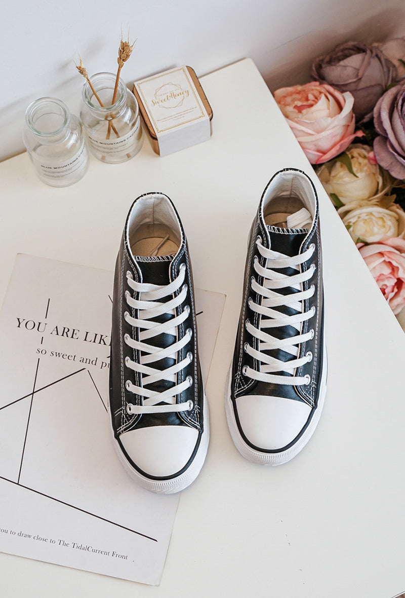 Sneaker noir classique